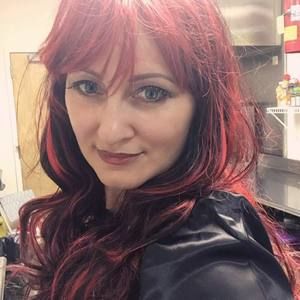 Meet your Posher, Marina